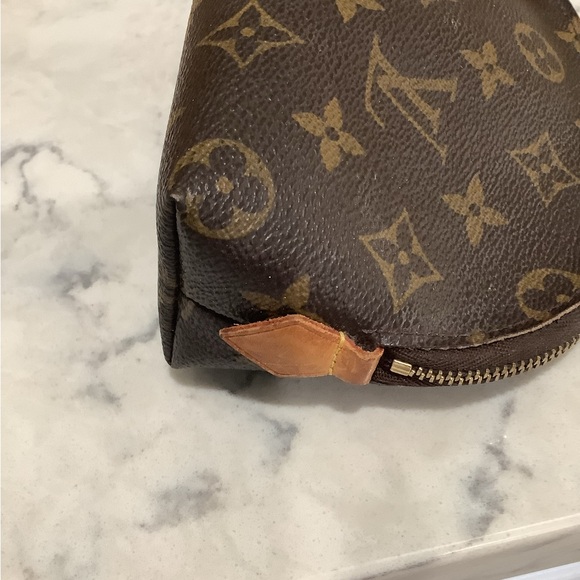 Authentic Louis Vuitton Monogram Cosmetic Pouch - Picture 4 of 7